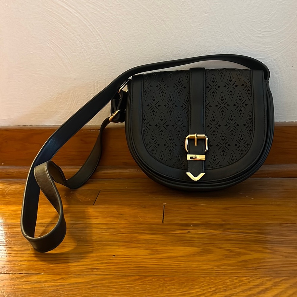 Black Cross-Body Bag 2-Zippered Compartments